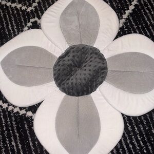 Gray and White Flower- Blooming Baths /(insert for sink or tub)